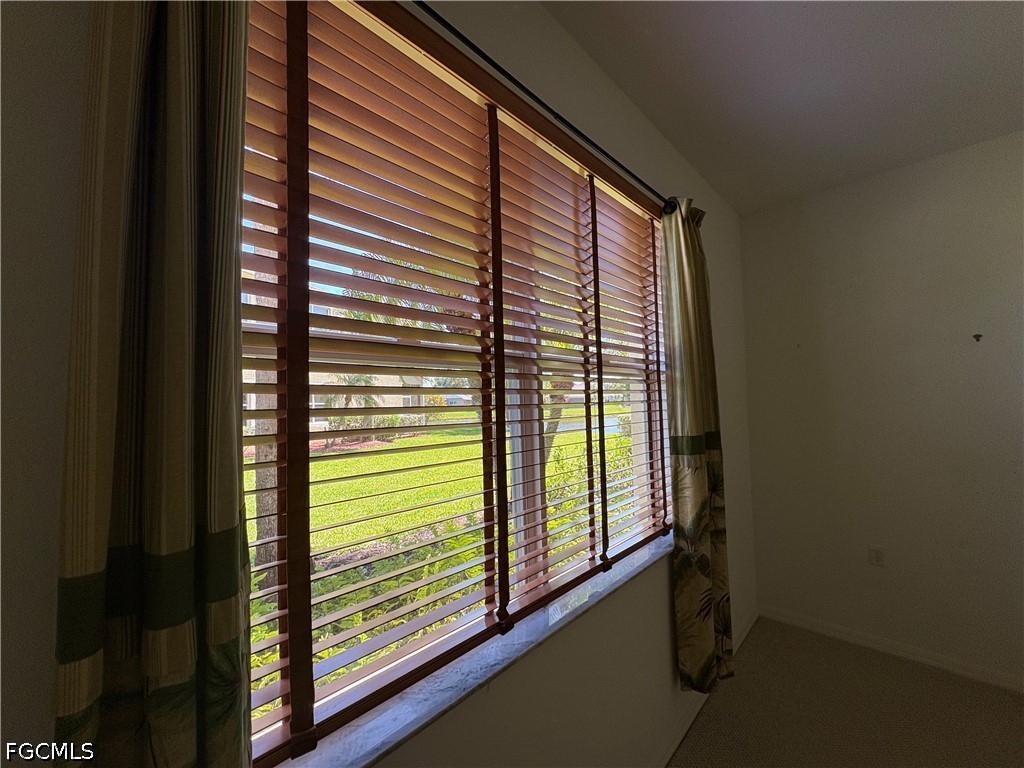 2 Bed Waterfront Home for Sale in Fort Myers, photo 17
