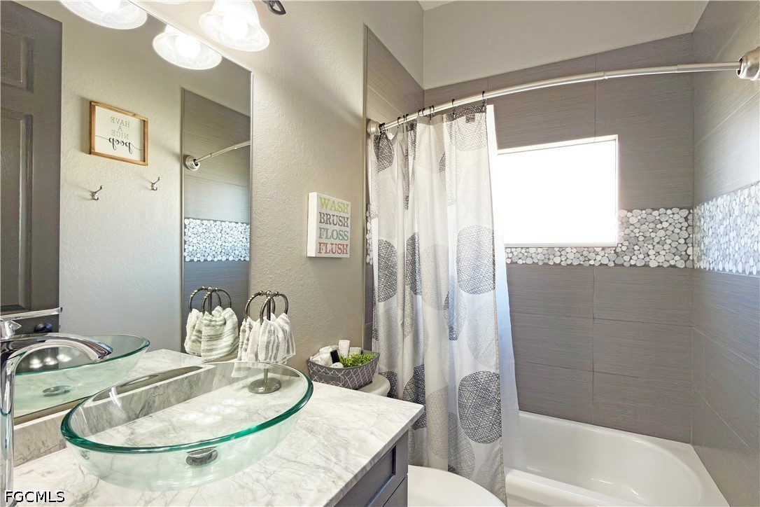 3 Bed Pool Home for Sale in Stonebridge South, photo 17