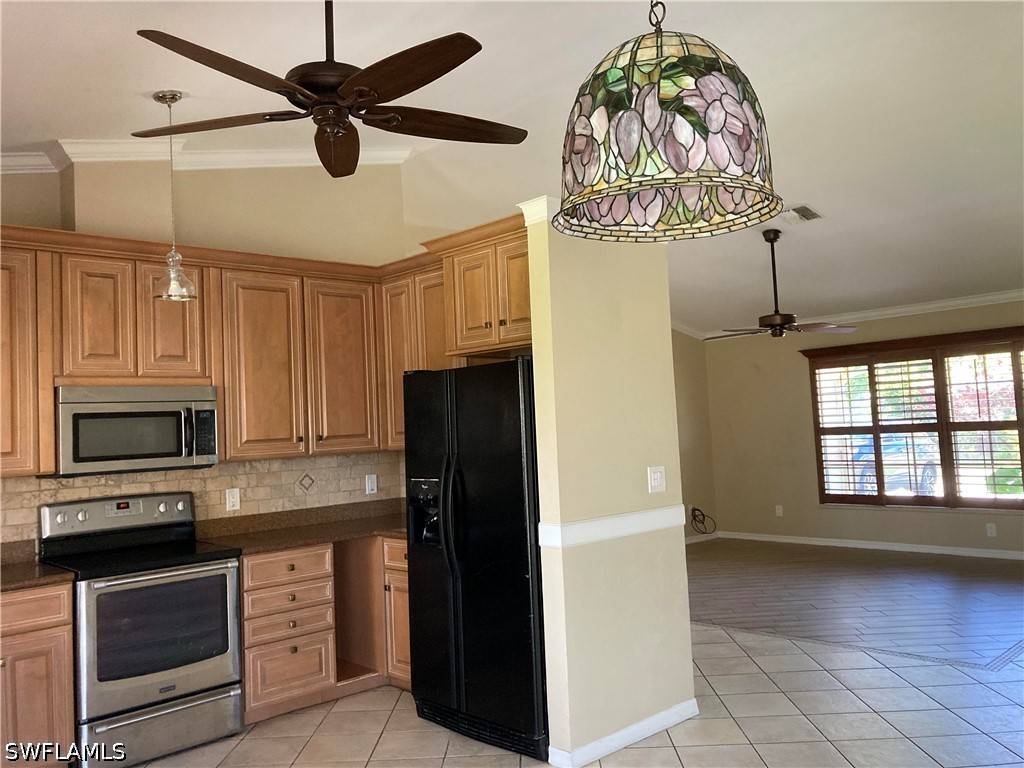 3 Bed SingleFamilyResidence for Sale in Naples, photo 17