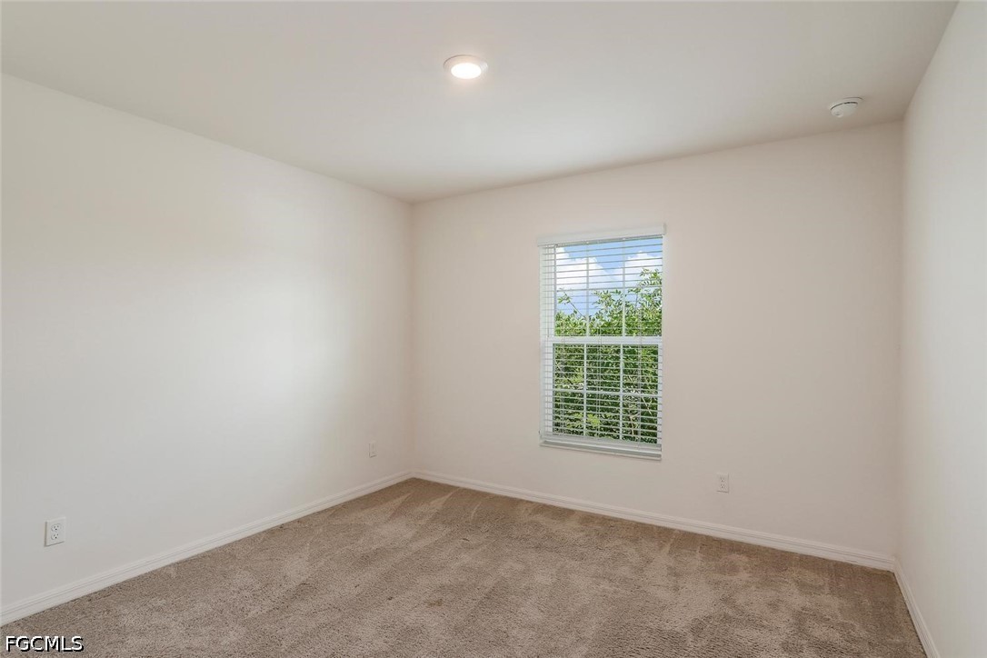 3 Bed Pool Home for Sale in Cape Coral, photo 17