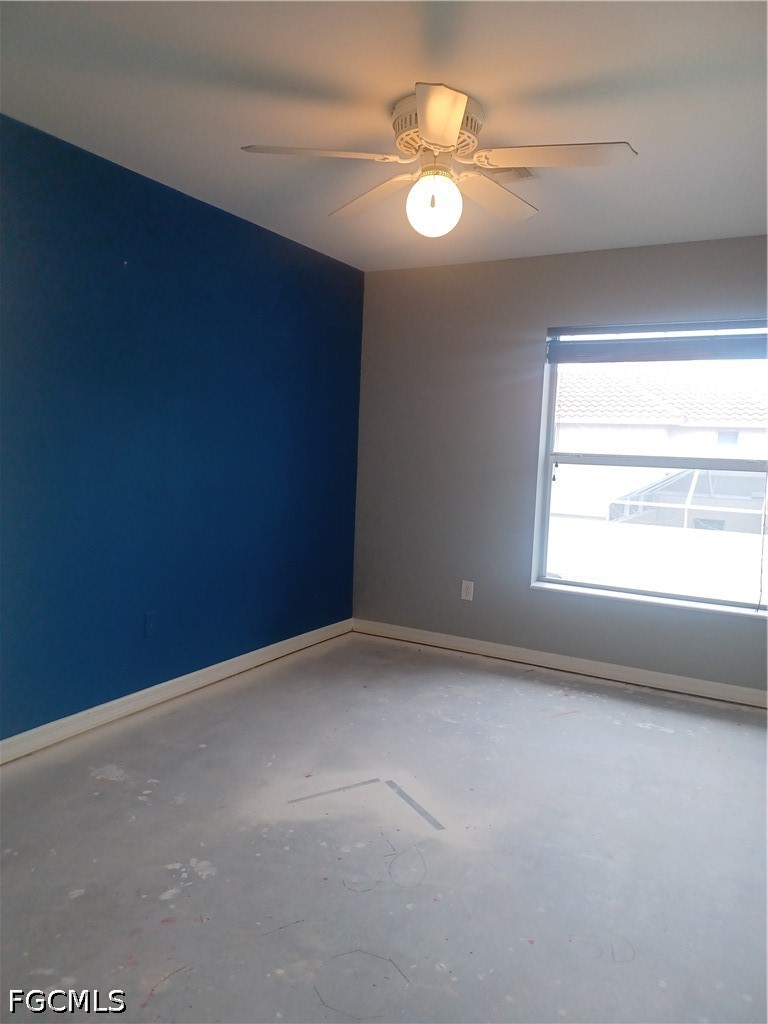 3 Bed Attached for Sale in Naples, photo 17