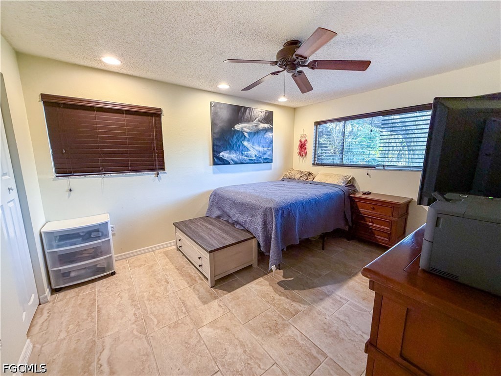 2 Bed Condominium for Sale in North Fort Myers, photo 17