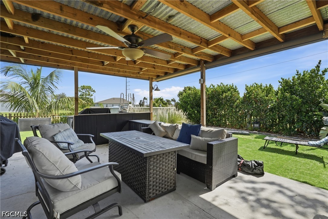 3 Bed Pool Home for Sale in Cape Coral, photo 17