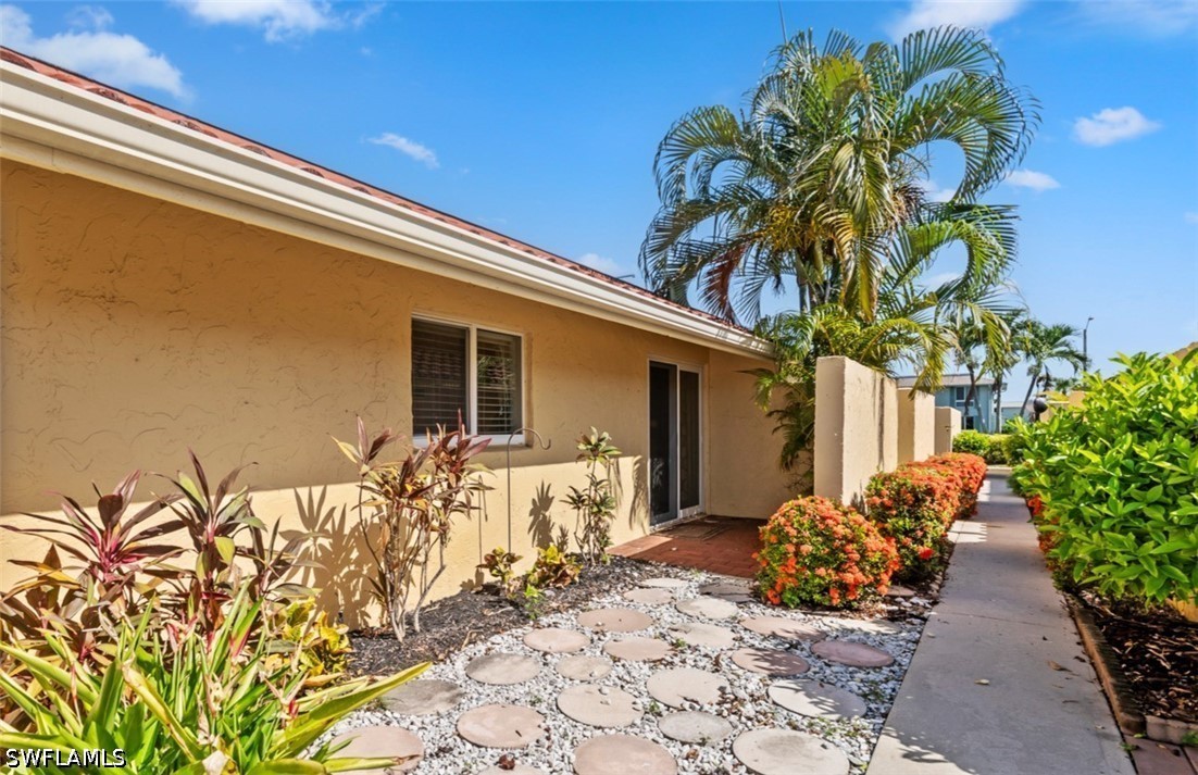 2 Bed Waterfront Home for Sale in Naples, photo 17