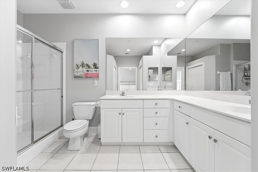 2 Bed Condominium for Sale in Naples, photo 17