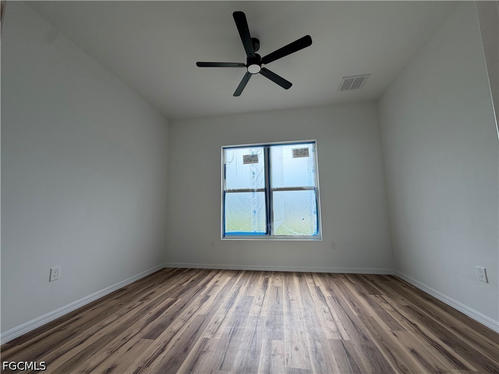3 Bed SingleFamilyResidence for Sale in Lehigh Acres, photo 17