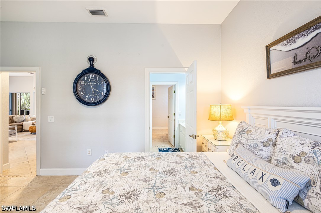 4 Bed Waterfront Home for Sale in Aster Place, photo 17