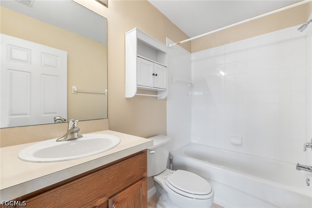 2 Bed Townhouse for Sale in Cypress Landing, photo 17