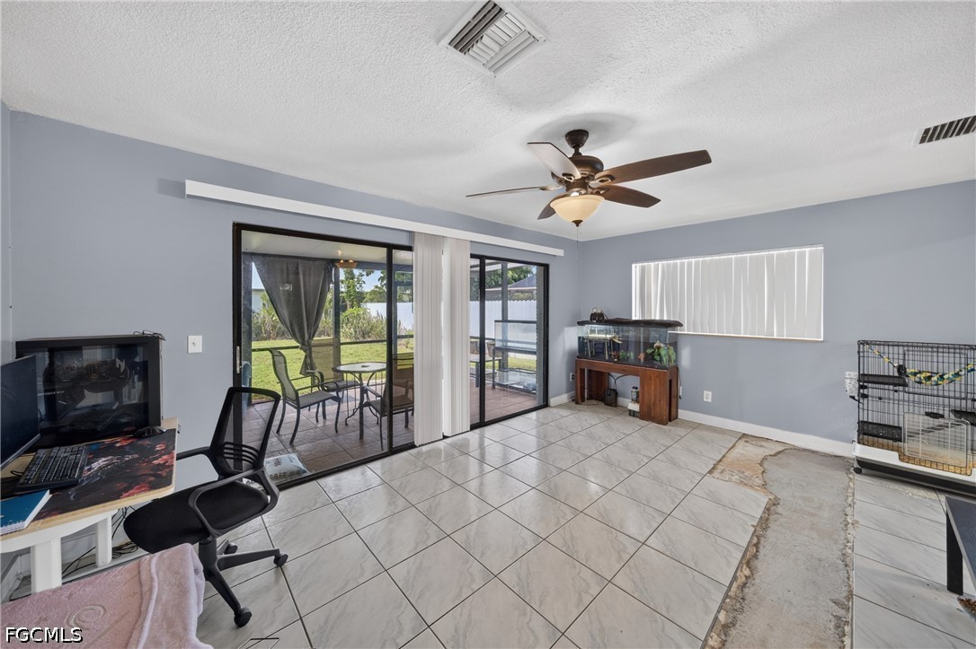 4 Bed Duplex for Sale in Cape Coral, photo 17