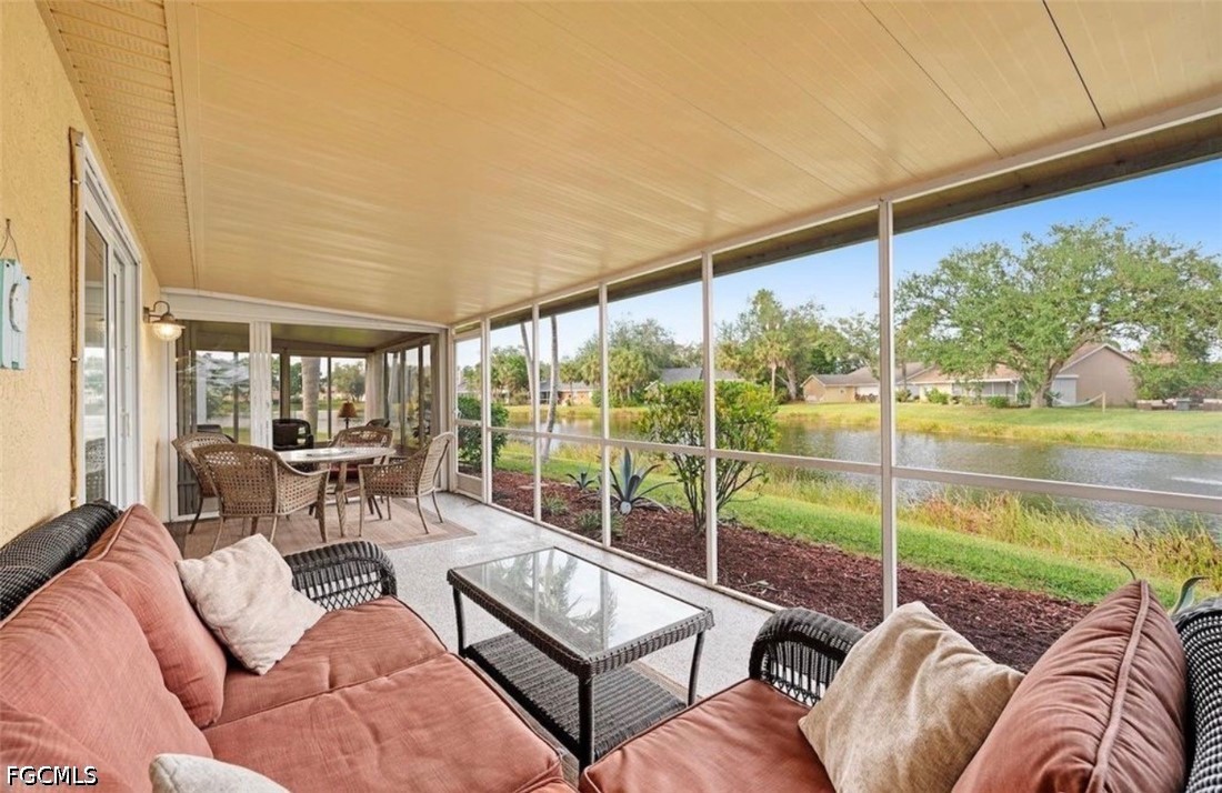 2 Bed Waterfront Home for Sale in The Meadow, photo 17
