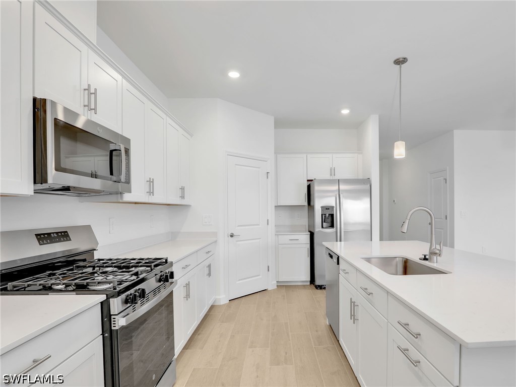 4 Bed SingleFamilyResidence for Sale in Estero, photo 17