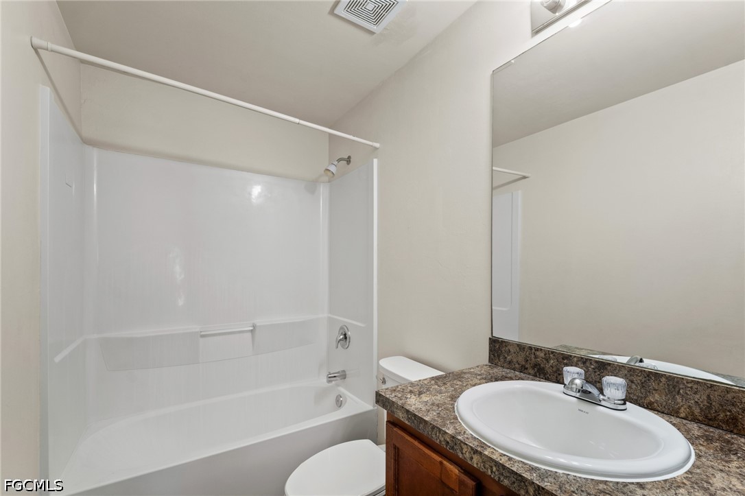 4 Bed Waterfront Home for Sale in Lehigh Acres, photo 17