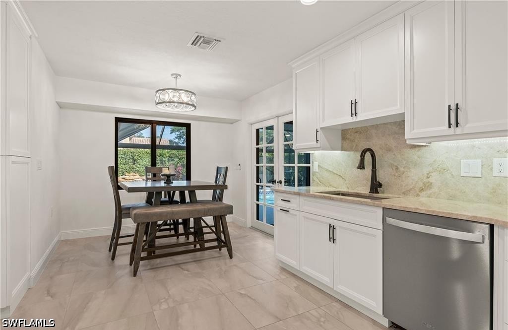3 Bed Pool Home for Sale in Kings Lake, photo 17