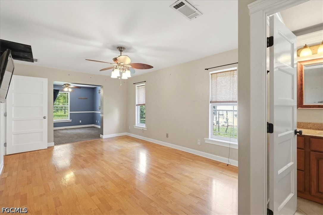 3 Bed Waterfront Home for Sale in Fort Myers, photo 17