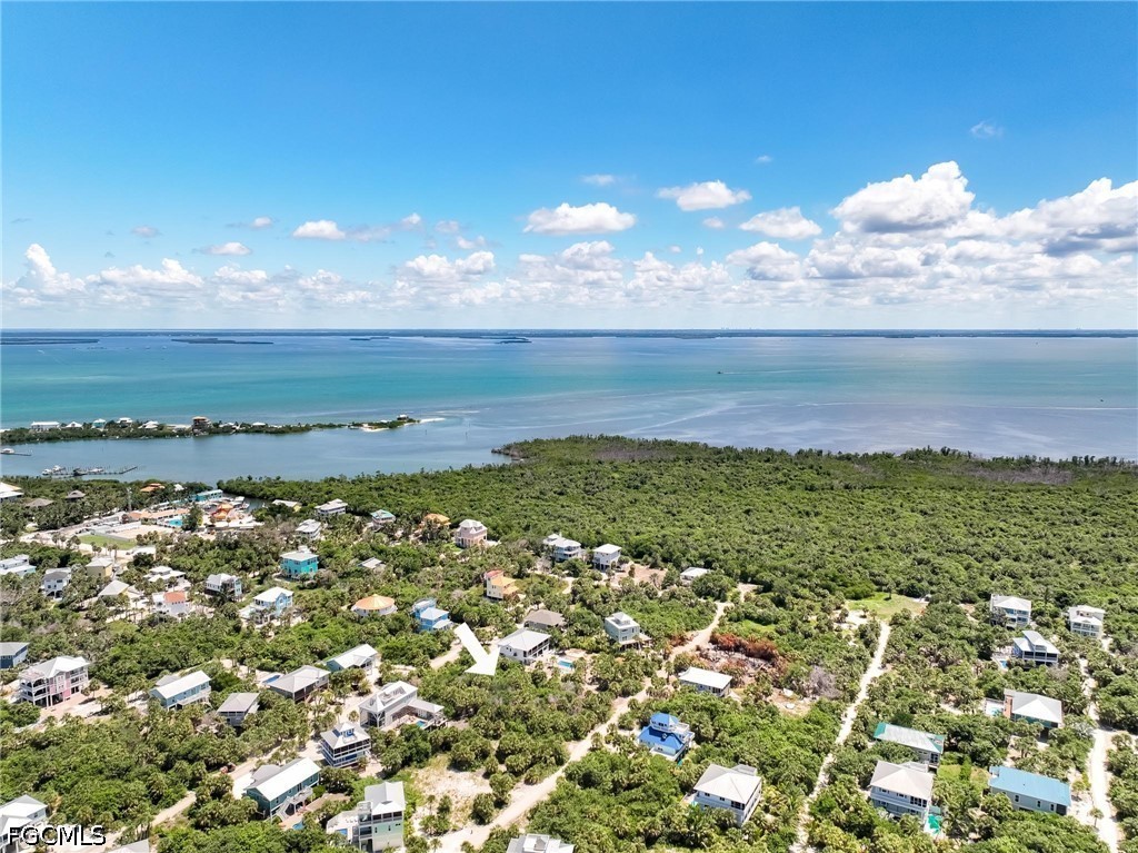 Residential for Sale in Upper Captiva, photo 17