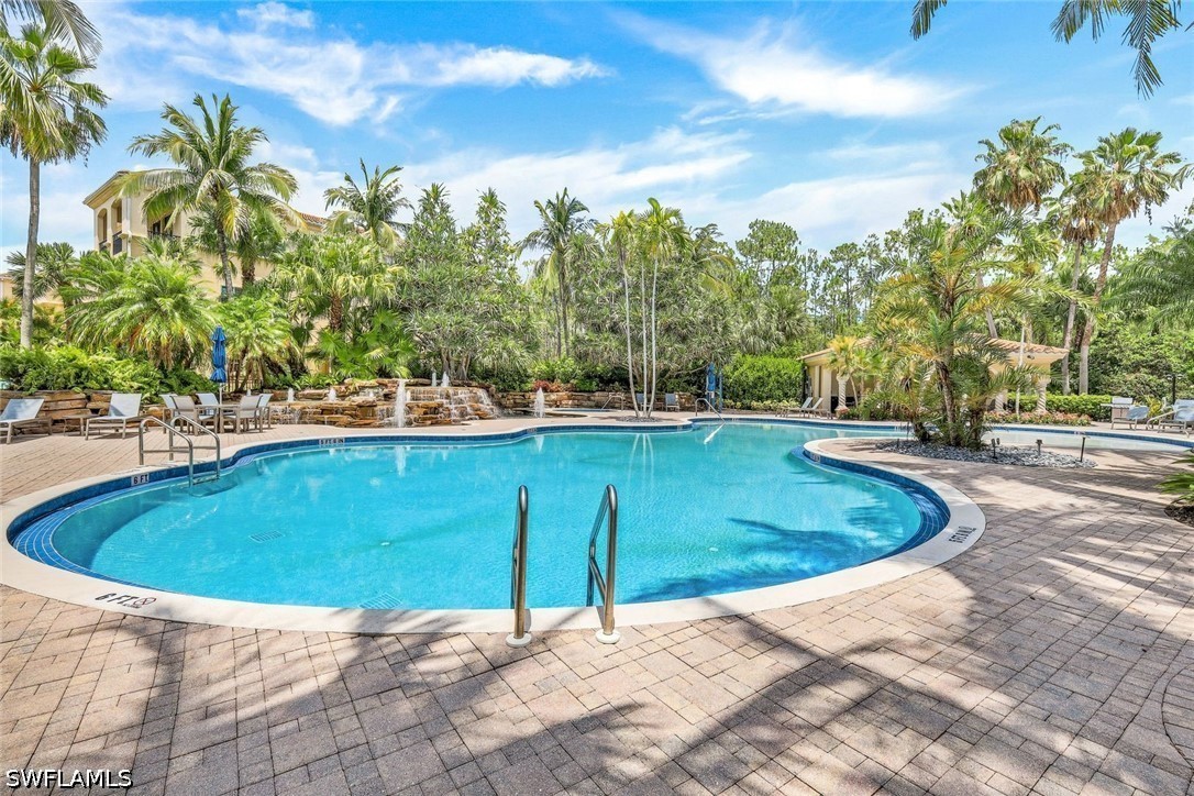 3 Bed Condominium for Sale in Naples, photo 17