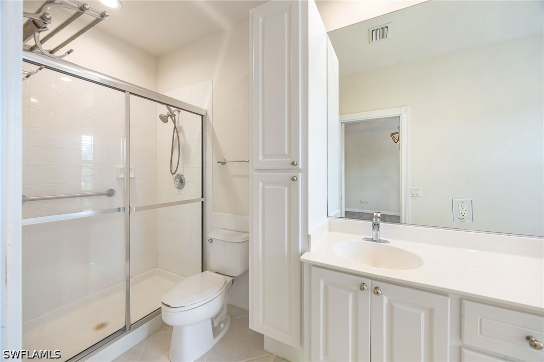 3 Bed Pool Home for Sale in The Cove, photo 17