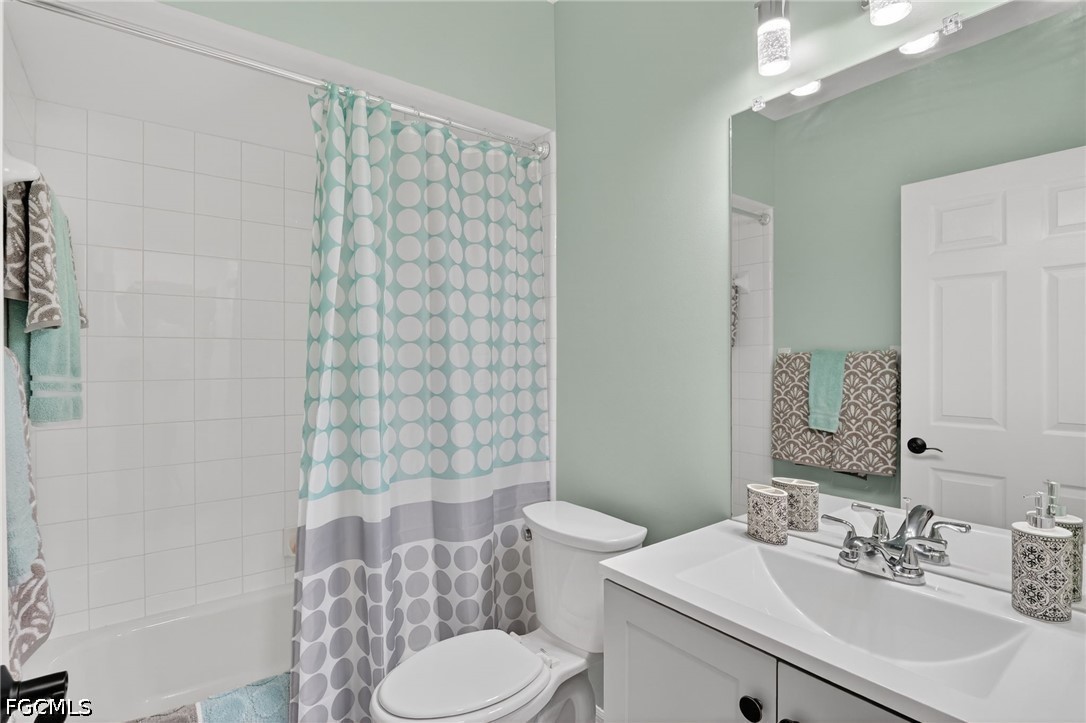2 Bed Condominium for Sale in Fort Myers, photo 17