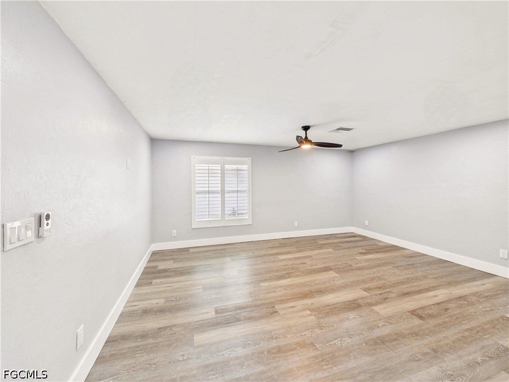 2 Bed Waterfront Home for Sale in River Park, photo 17