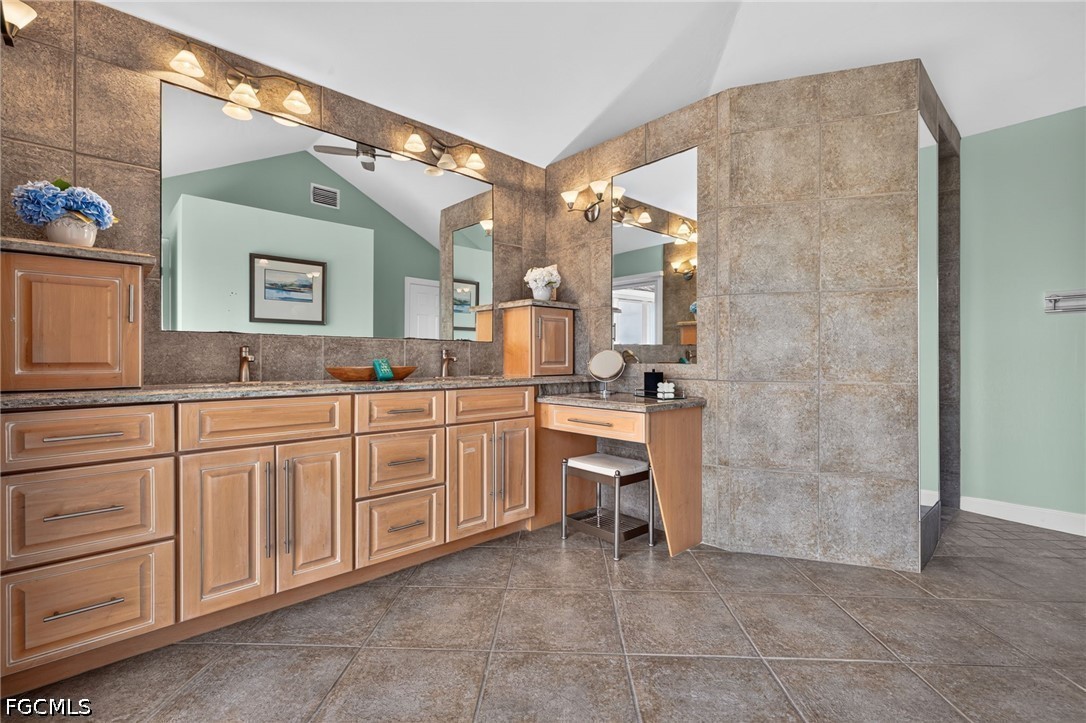 5 Bed Pool Home for Sale in Gulf Ridge Sub, photo 17