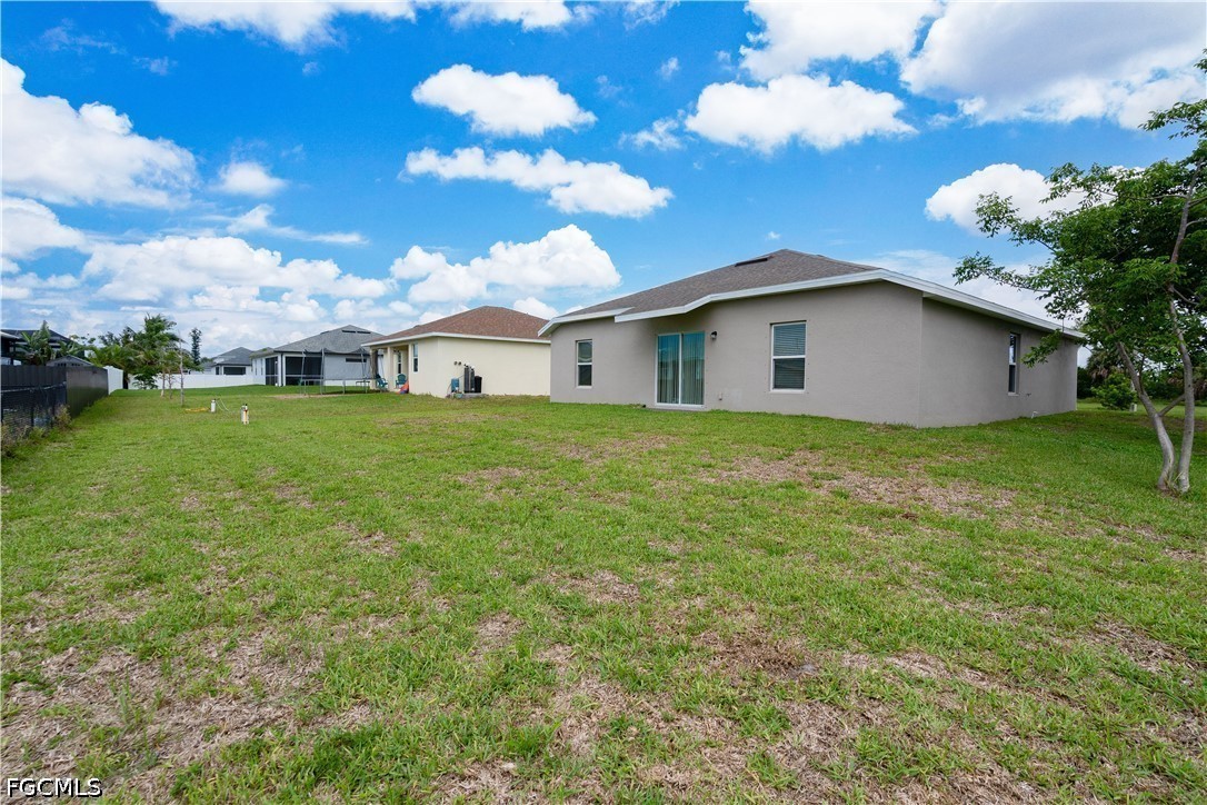 3 Bed SingleFamilyResidence for Sale in Cape Coral, photo 17