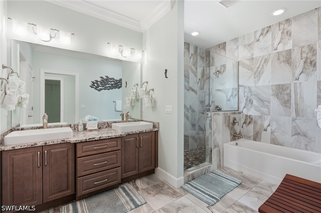 4 Bed Pool Home for Sale in Fort Myers Beach, photo 17
