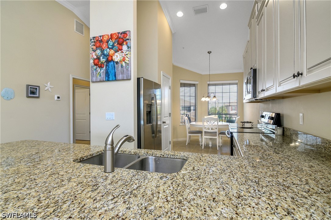 2 Bed Condominium for Sale in Esplanade, photo 17