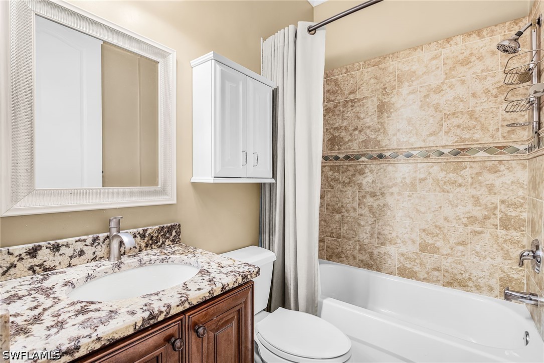 4 Bed SingleFamilyResidence for Sale in Coral Lakes, photo 17