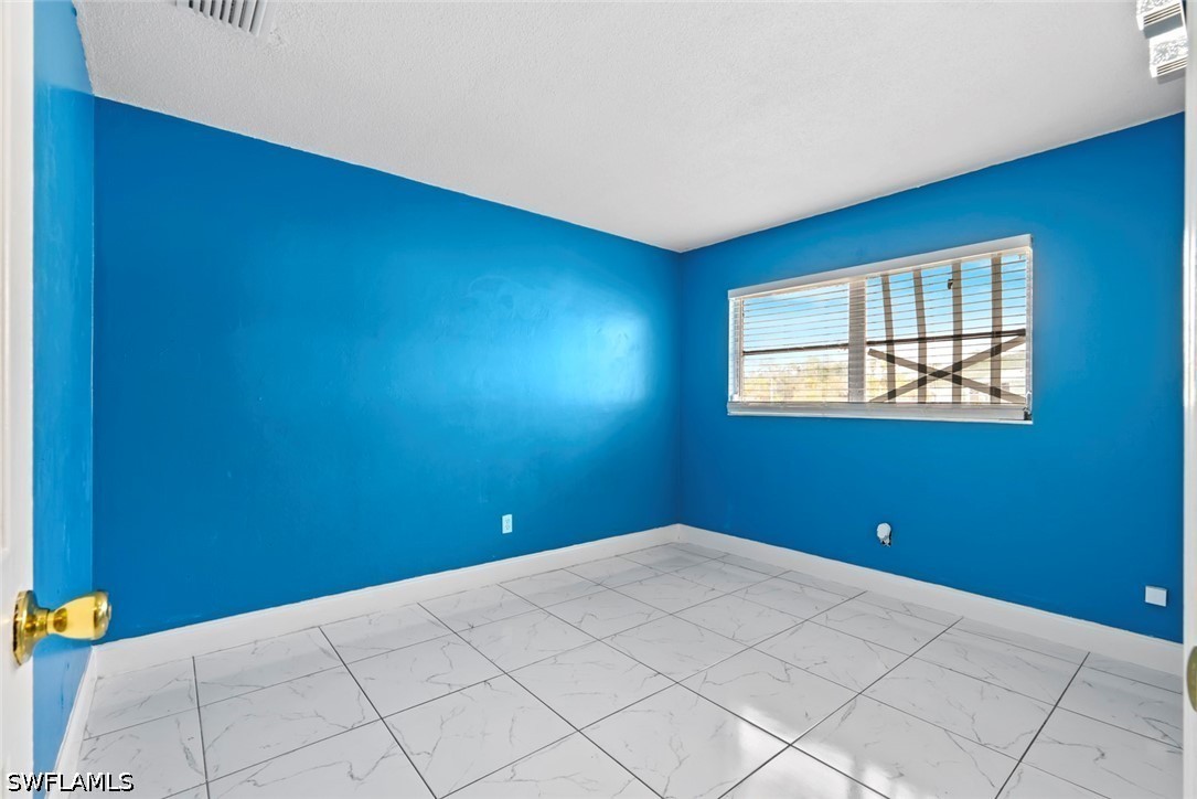 3 Bed Pool Home for Sale in Lehigh Acres, photo 17
