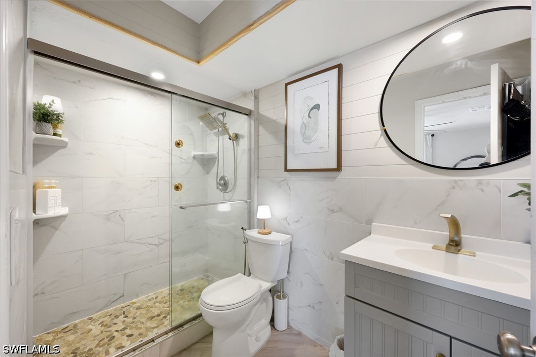 3 Bed Waterfront Home for Sale in Torrey Pines, photo 17