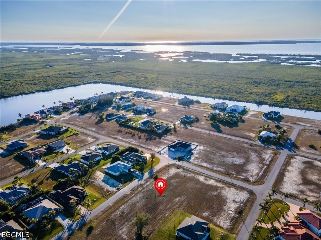 Residential for Sale in Cape Coral, photo 17