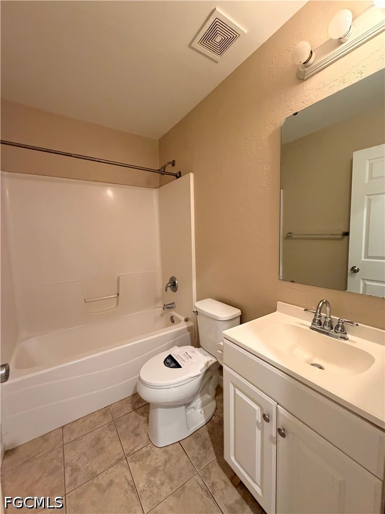 2 Bed Duplex for Sale in Lehigh Estates, photo 17