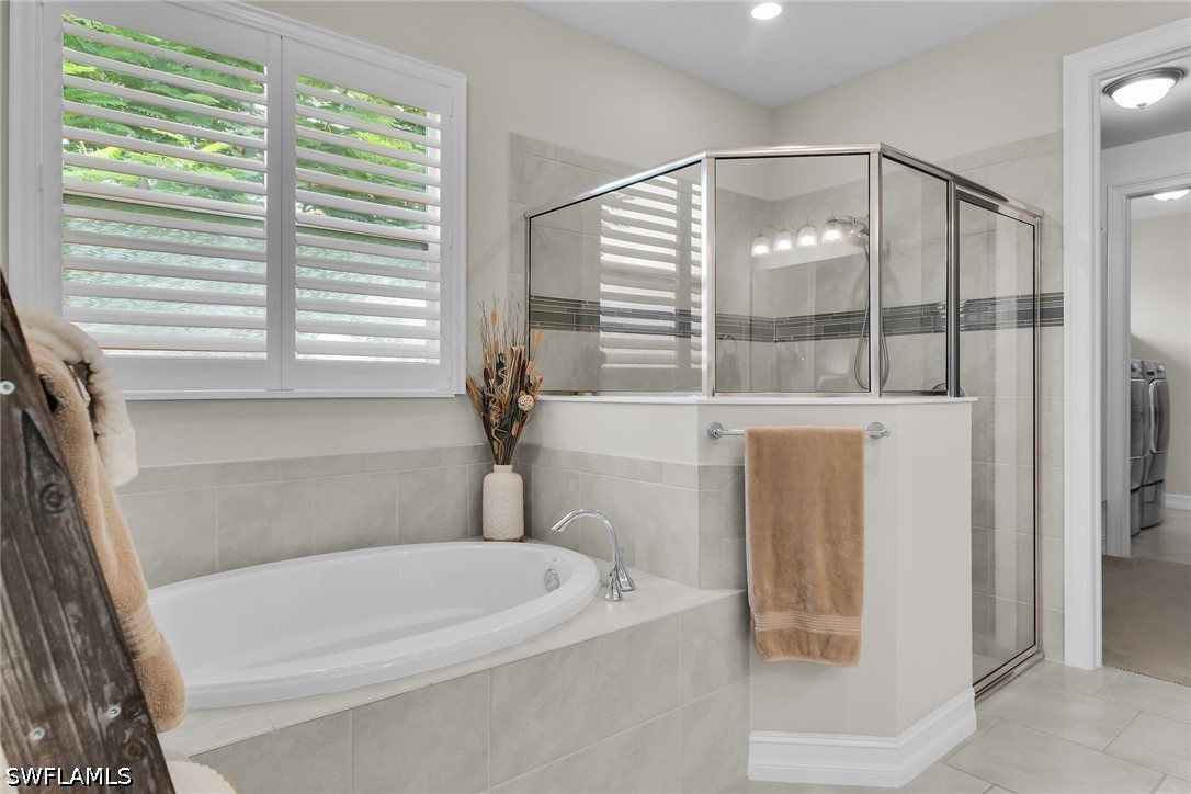3 Bed Pool Home for Sale in Naples, photo 17
