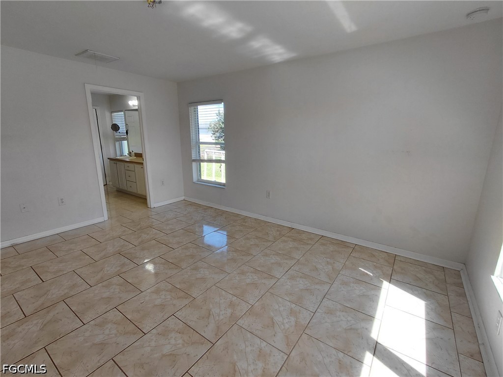 3 Bed Pool Home for Sale in Cape Coral, photo 17