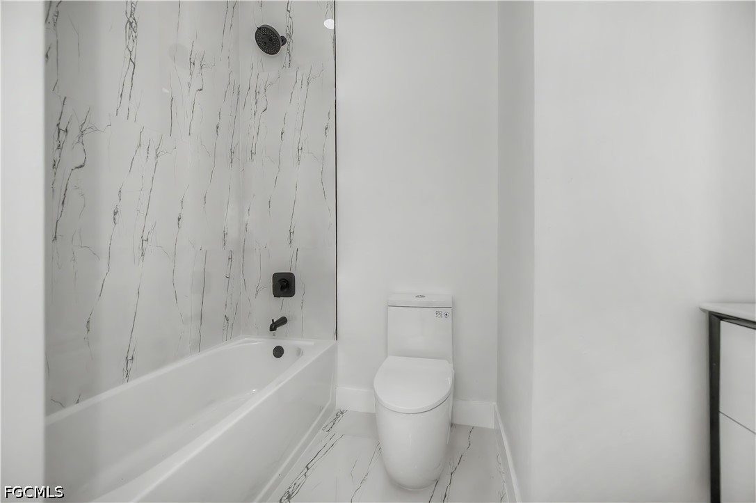 3 Bed SingleFamilyResidence for Sale in Lehigh Acres, photo 17