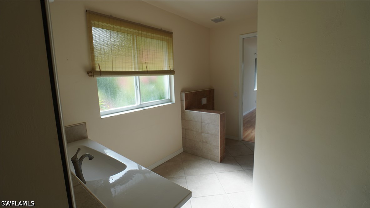 2 Bed Pool Home for Sale in Cape Coral, photo 17
