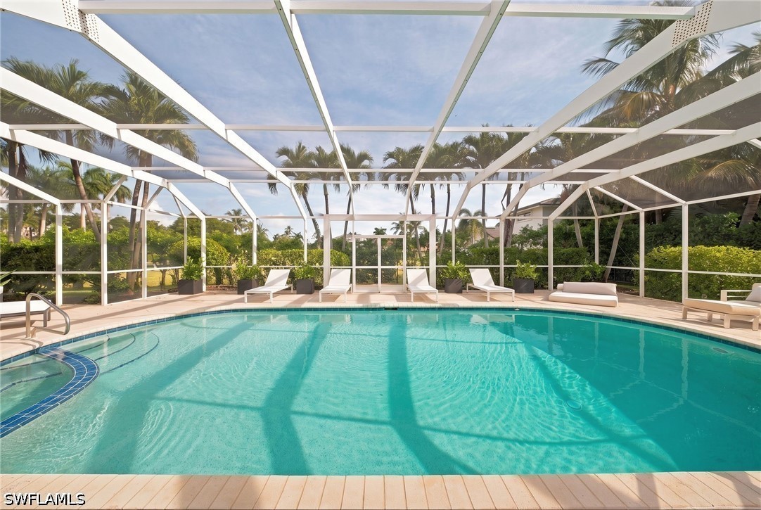 4 Bed Pool Home for Sale in Park Shore, photo 17