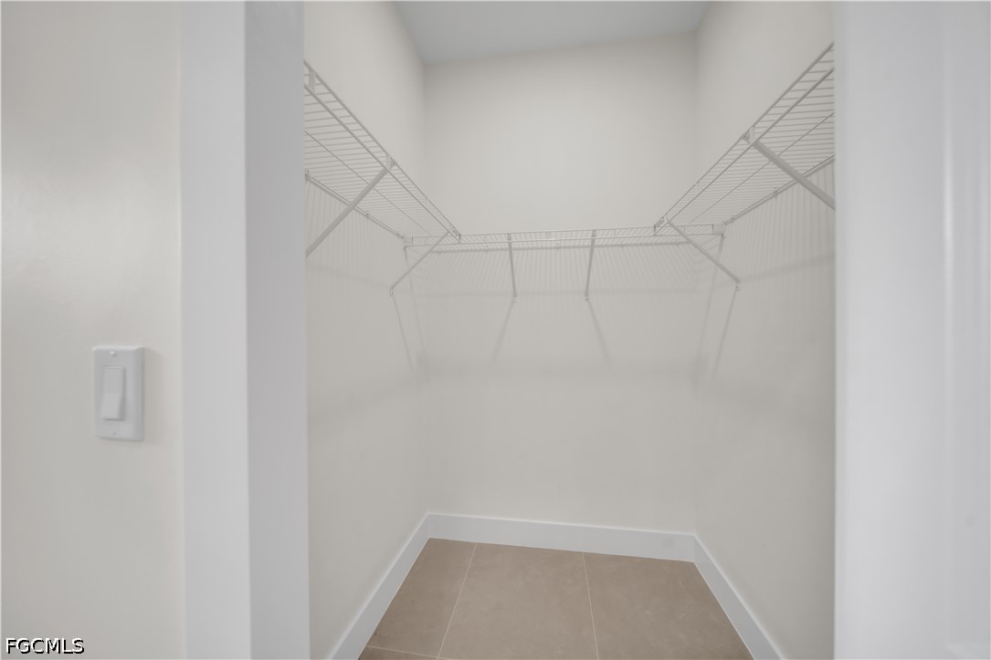 3 Bed SingleFamilyResidence for Sale in Lehigh Acres, photo 17