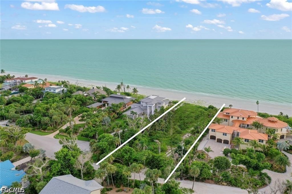 Waterfront Home for Sale in Metes And Bounds, photo 17