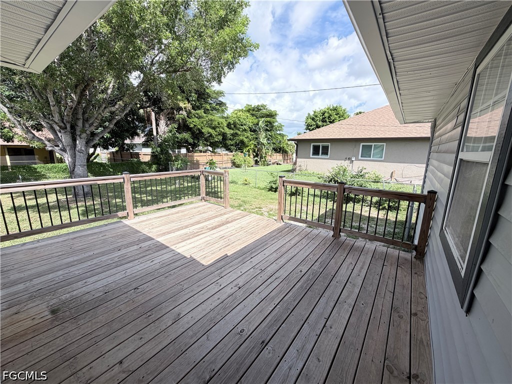 3 Bed SingleFamilyResidence for Sale in Cape Coral, photo 17