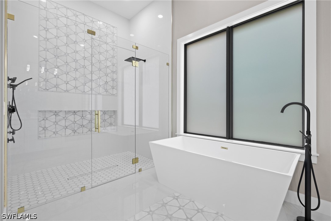 5 Bed Pool Home for Sale in Naples Park, photo 17