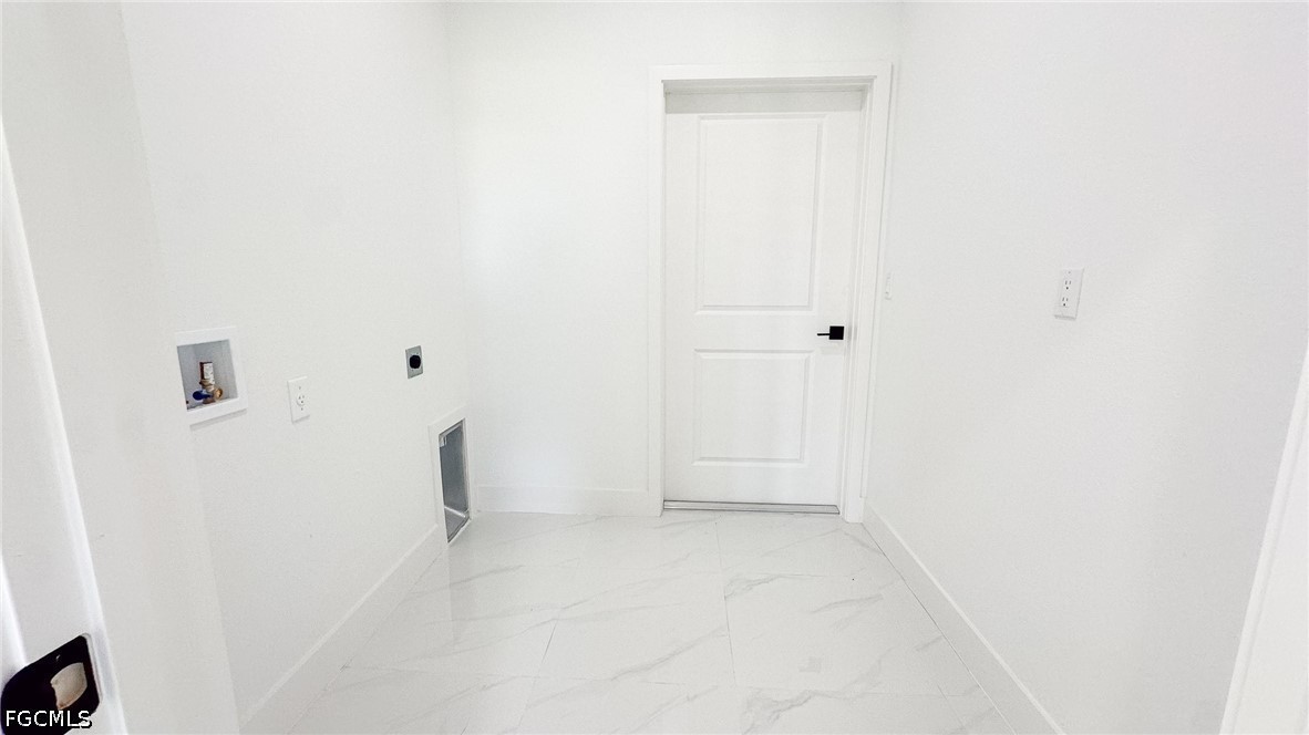 3 Bed SingleFamilyResidence for Sale in Lehigh Acres, photo 17