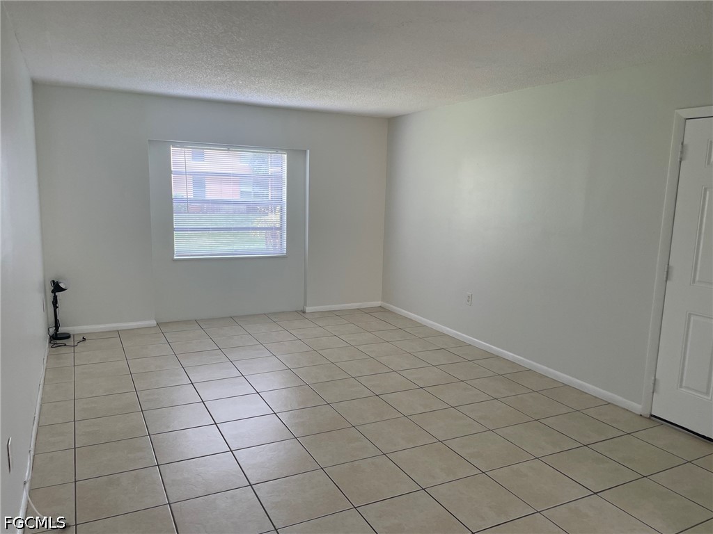 2 Bed Condominium for Sale in Fort Myers, photo 17