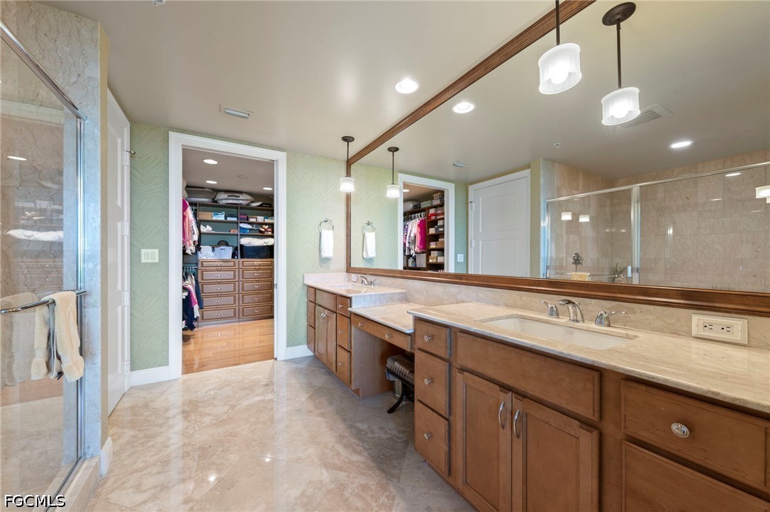 3 Bed Waterfront Home for Sale in Naples, photo 17