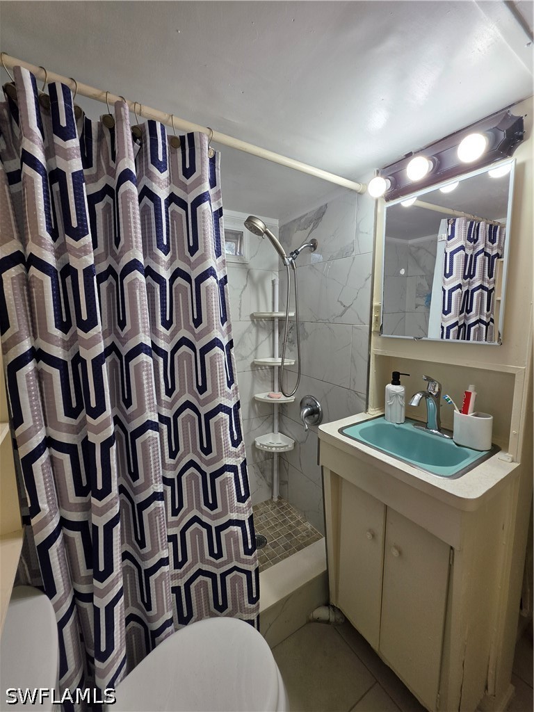 2 Bed ManufacturedHome for Sale in Naples, photo 17