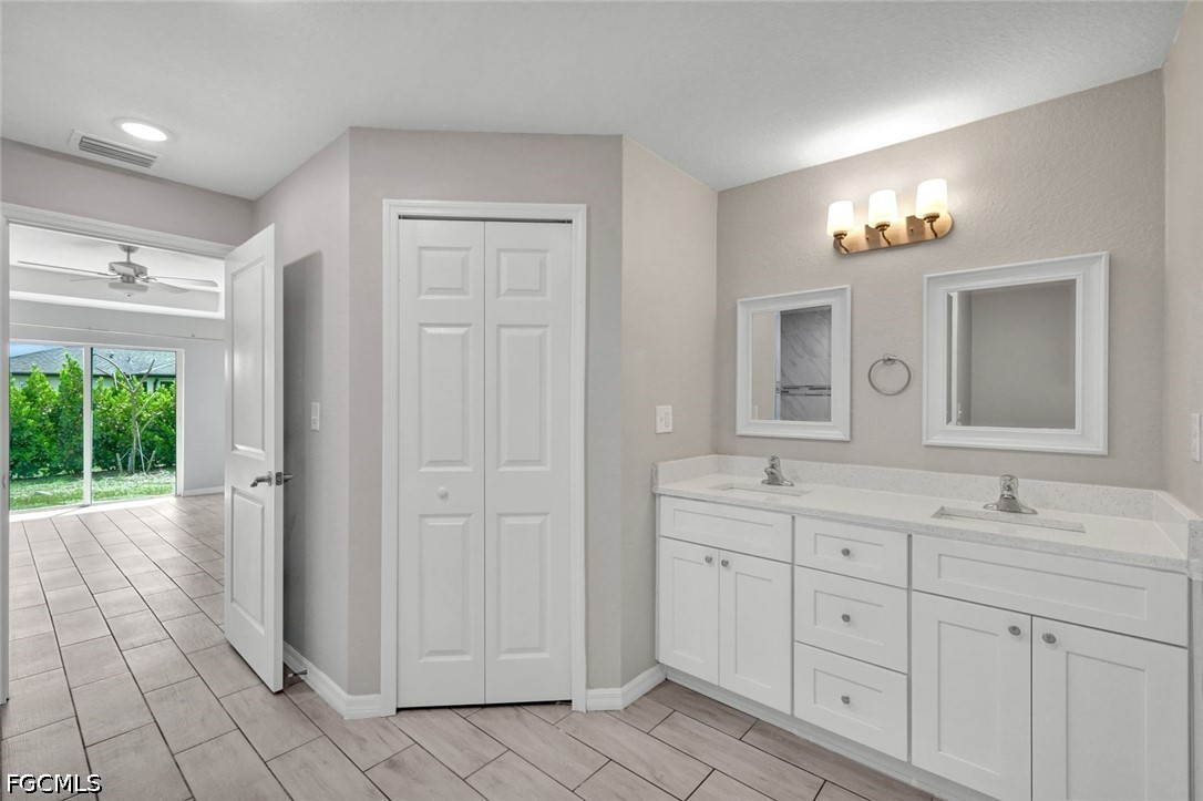 4 Bed SingleFamilyResidence for Sale in Cape Coral, photo 17