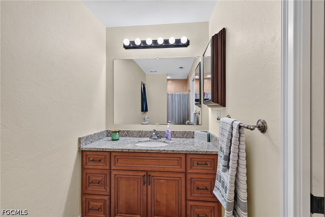 3 Bed Pool Home for Sale in Cape Coral, photo 17