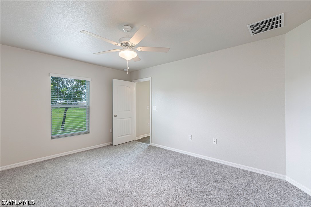 3 Bed SingleFamilyResidence for Sale in Cape Coral, photo 17