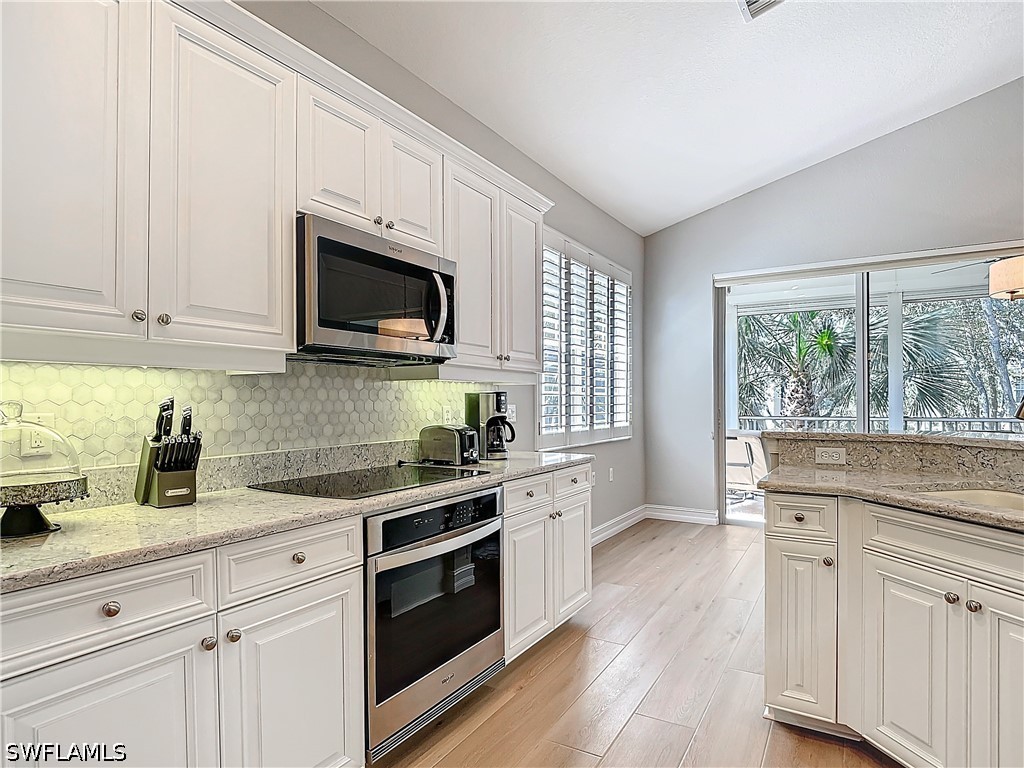 3 Bed Condominium for Sale in Turtle Point, photo 17