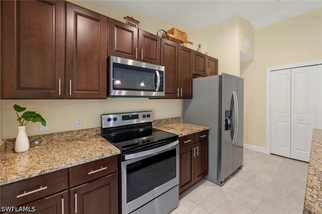 3 Bed SingleFamilyResidence for Sale in Naples, photo 17